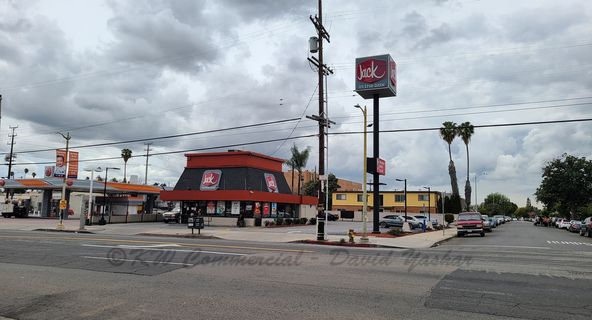 Jack in the Box: 4353 S Figueroa St, Los Angeles, CA 90037
